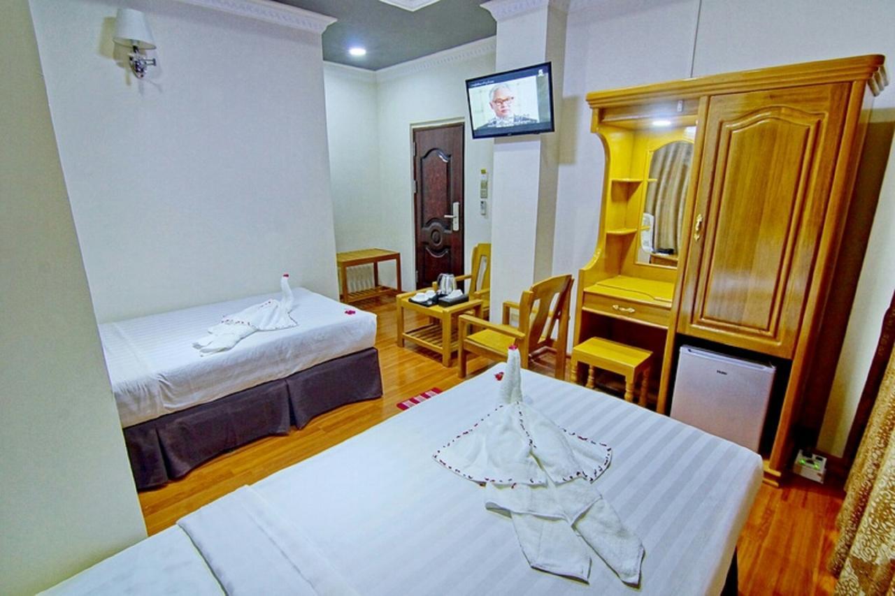 Myat Nan Yone Hotel Мандалей Екстериор снимка